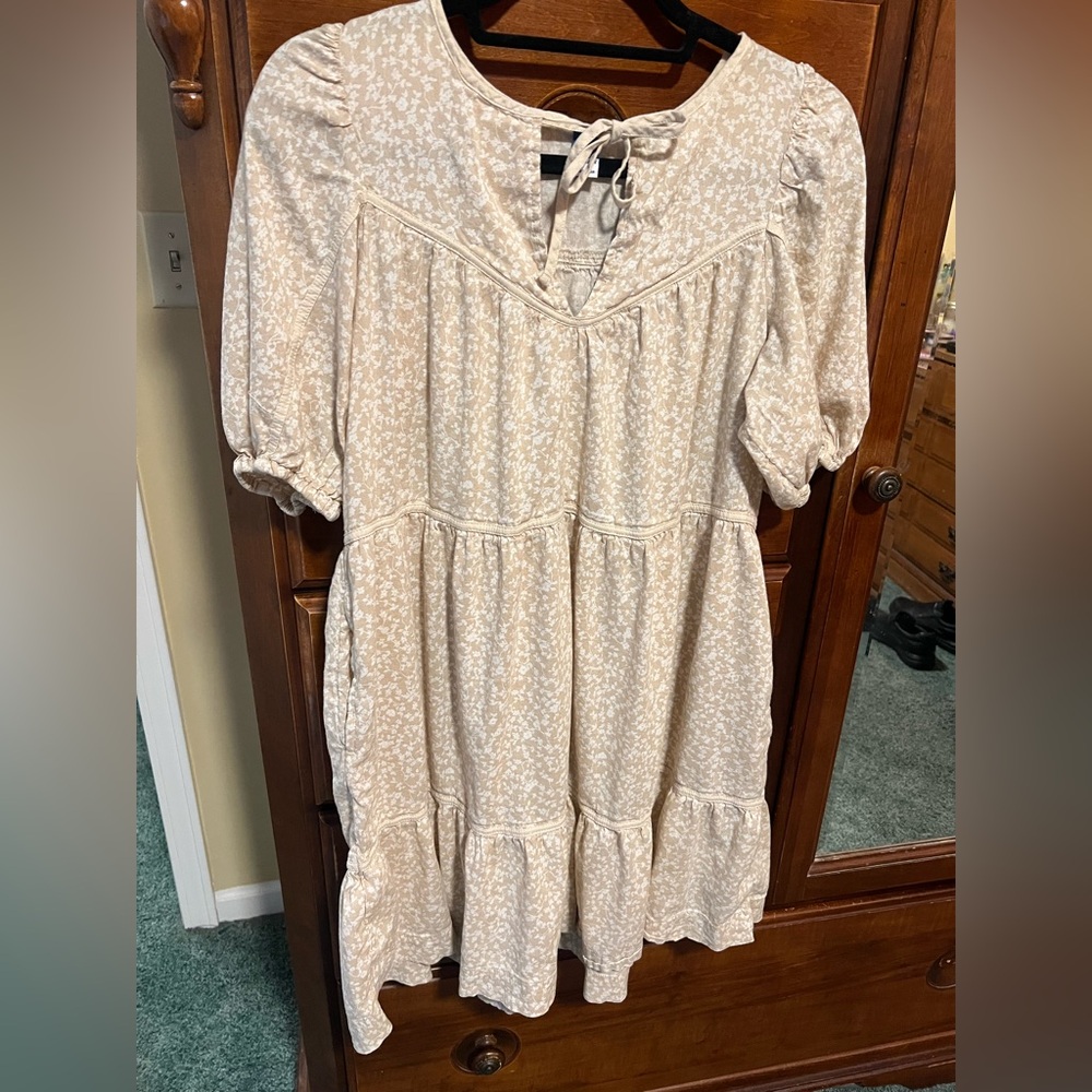 Old Navy Cream Floral Dress